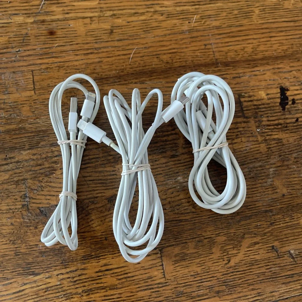 New Genuine Apple USB-C to Lightning Cables MM0A3AM/A Lot of 12 READ